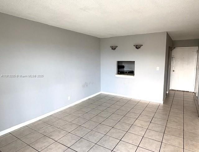 For Rent: $1,775 (1 beds, 1 baths, 605 Square Feet)