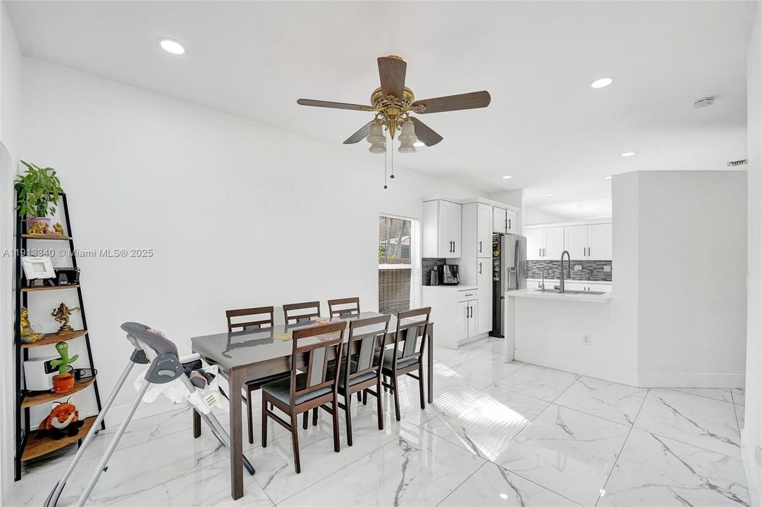 For Rent: $3,950 (3 beds, 2 baths, 1495 Square Feet)