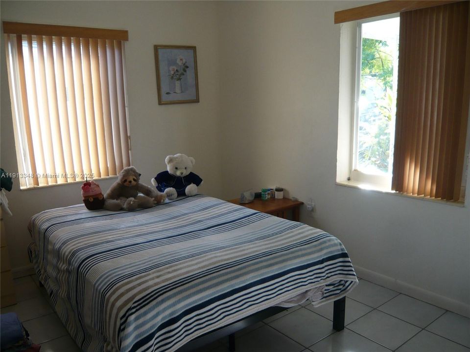 合同活跃: $539,900 (3 贝兹, 2 浴室, 1460 平方英尺)