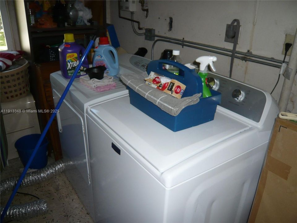 合同活跃: $539,900 (3 贝兹, 2 浴室, 1460 平方英尺)