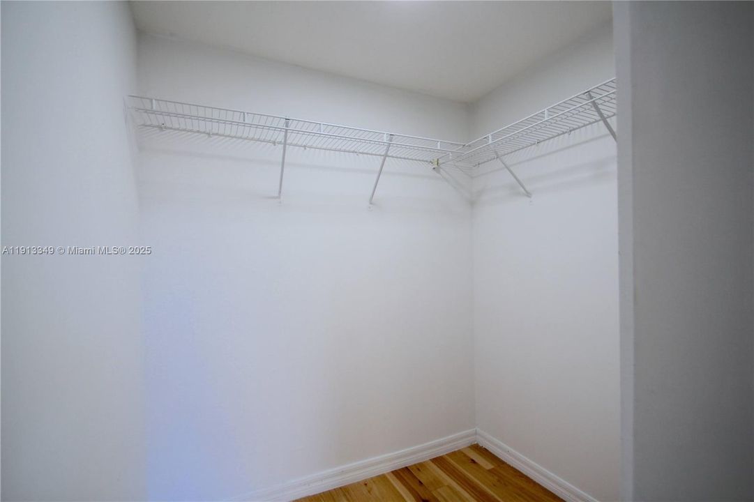 En Venta: $245,000 (1 camas, 1 baños, 718 Pies cuadrados)