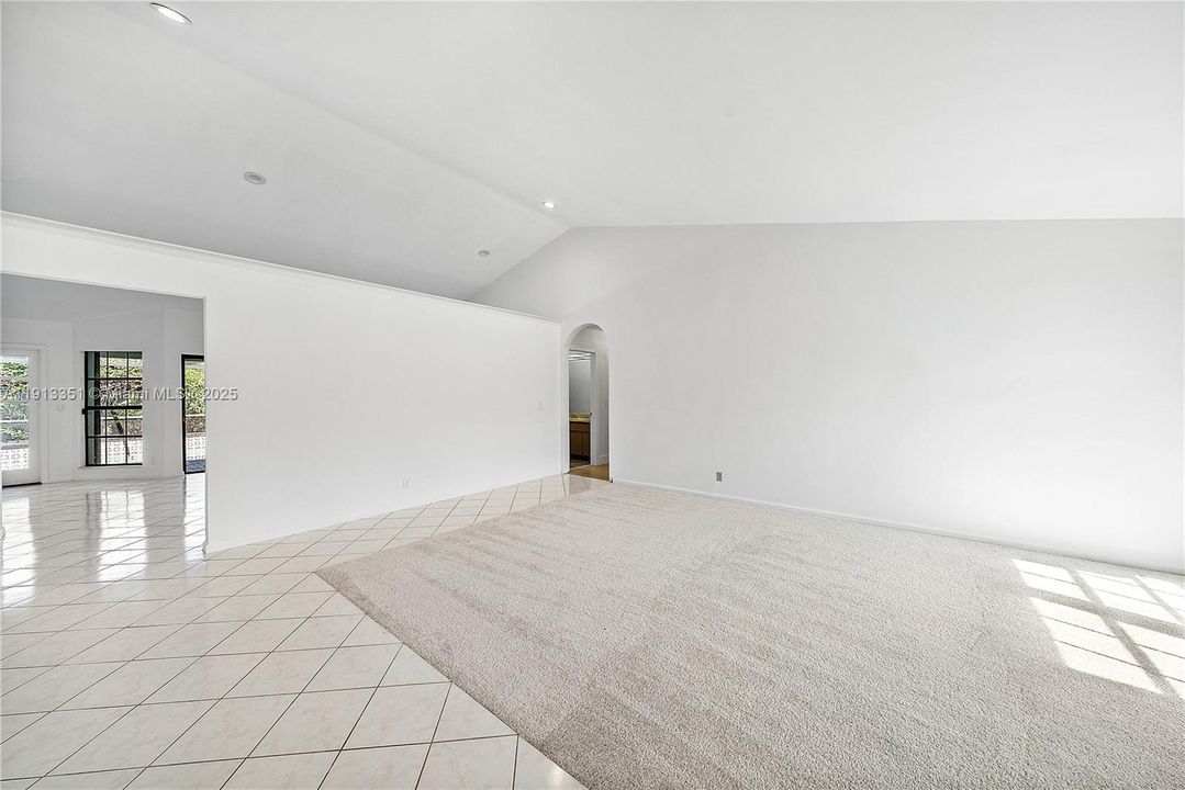 For Sale: $1,050,000 (4 beds, 2 baths, 2360 Square Feet)