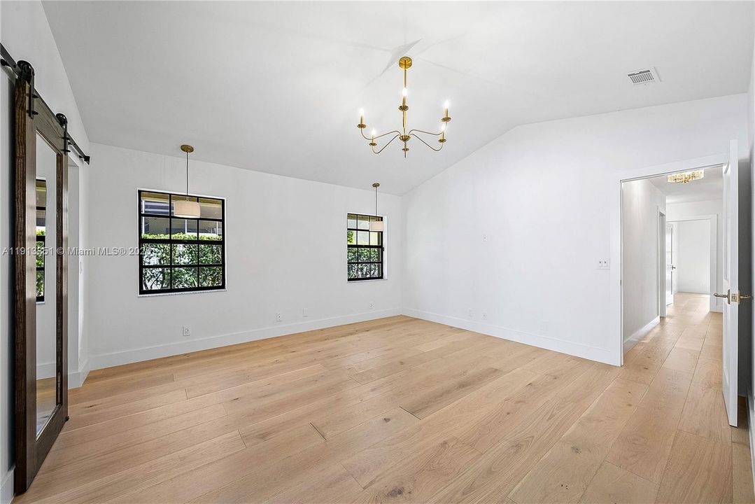 For Sale: $1,050,000 (4 beds, 2 baths, 2360 Square Feet)