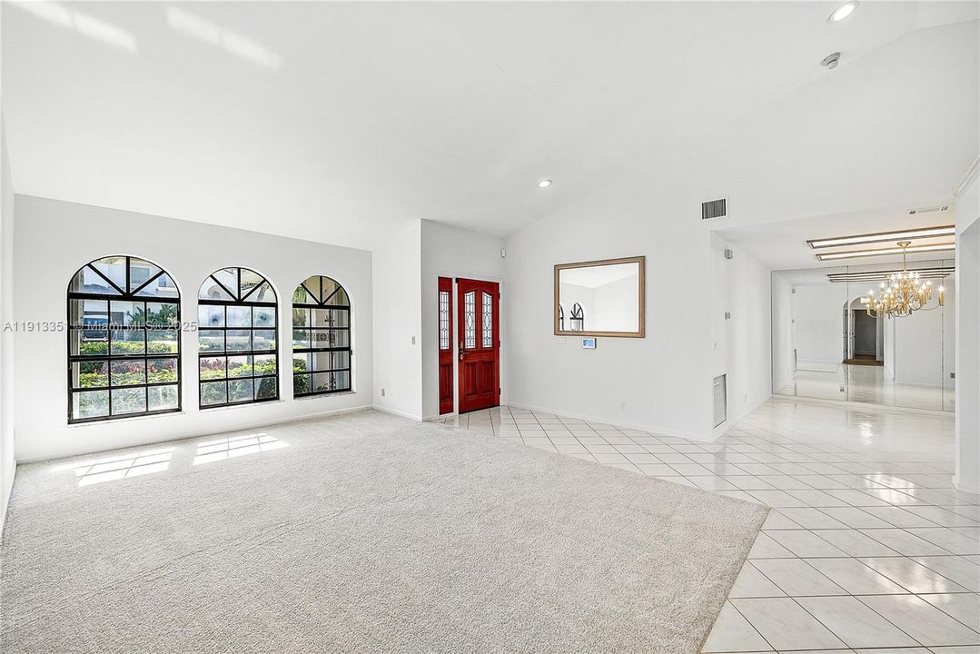 For Sale: $1,050,000 (4 beds, 2 baths, 2360 Square Feet)