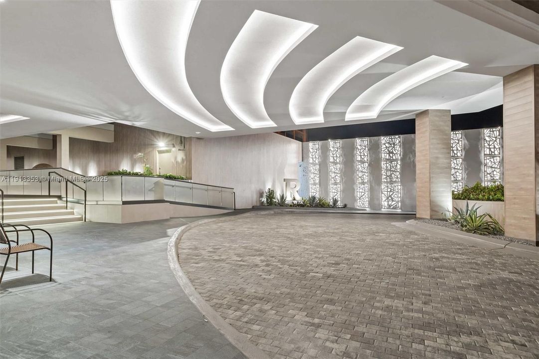 待售: $5,500,000 (3 贝兹, 3 浴室, 2480 平方英尺)