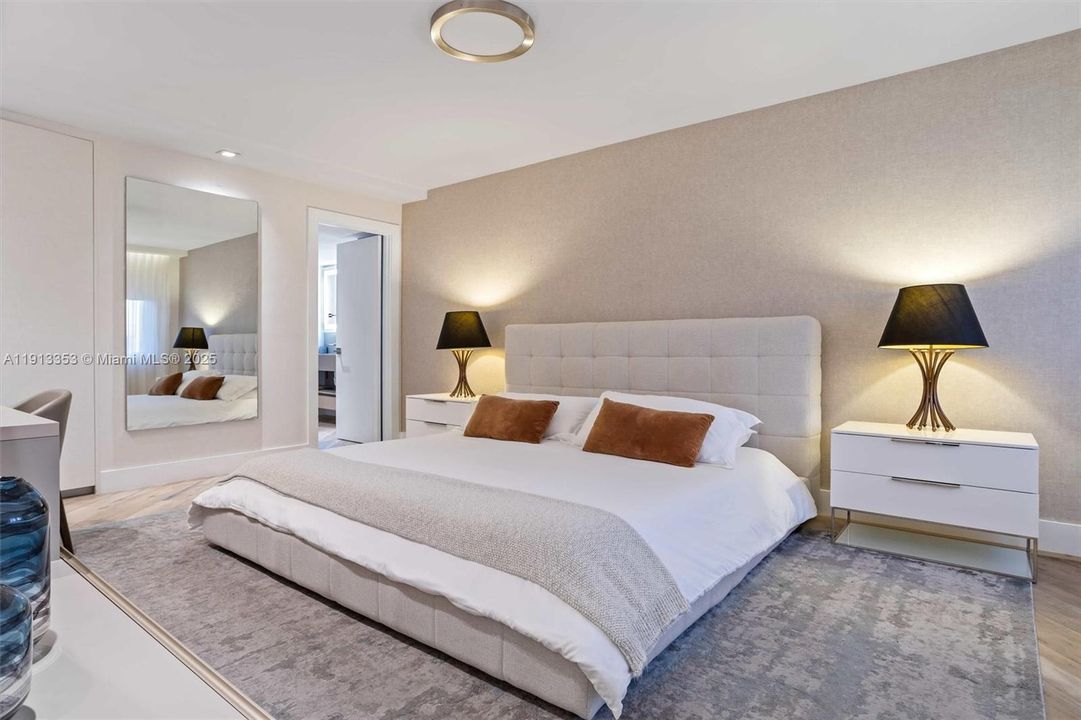 待售: $5,500,000 (3 贝兹, 3 浴室, 2480 平方英尺)