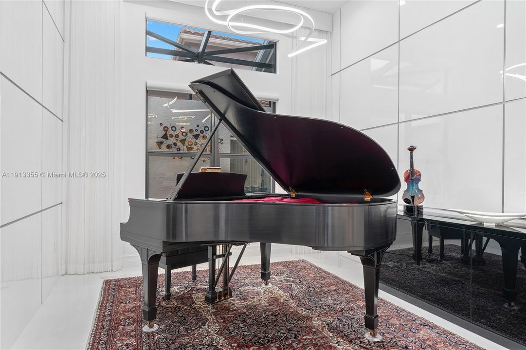 Activo con contrato: $1,650,000 (3 camas, 3 baños, 2460 Pies cuadrados)