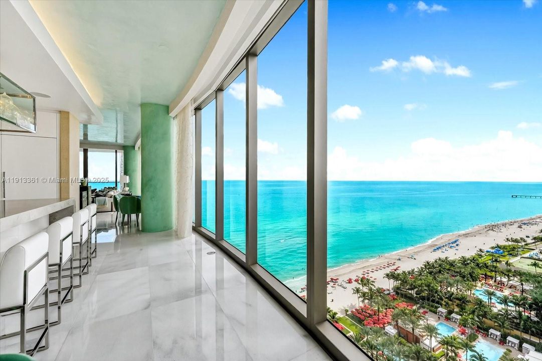 For Sale: $10,900,000 (5 beds, 7 baths, 4131 Square Feet)