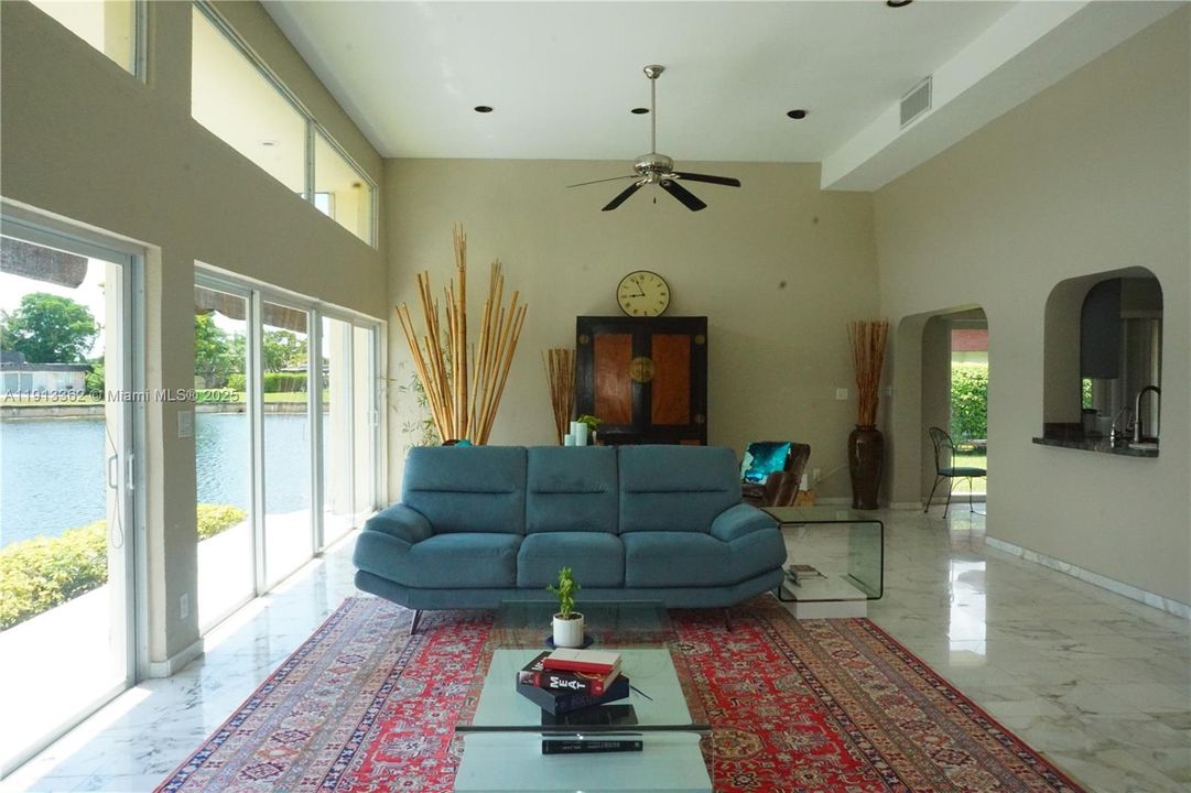 For Rent: $4,750 (3 beds, 2 baths, 3224 Square Feet)