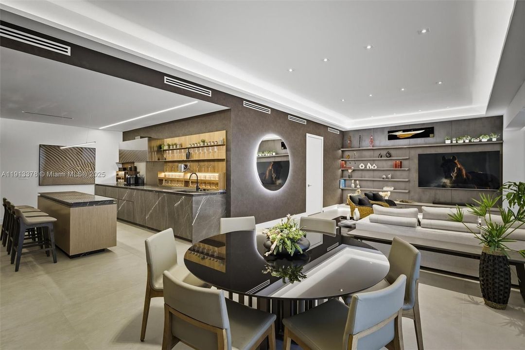 待售: $2,990,000 (2 贝兹, 2 浴室, 1640 平方英尺)