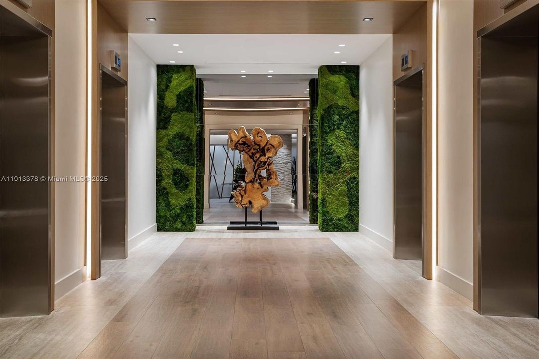 待售: $2,990,000 (2 贝兹, 2 浴室, 1640 平方英尺)