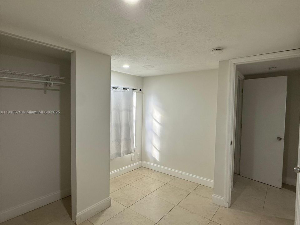 En Renta: $4,100 (4 camas, 2 baños, 1336 Pies cuadrados)