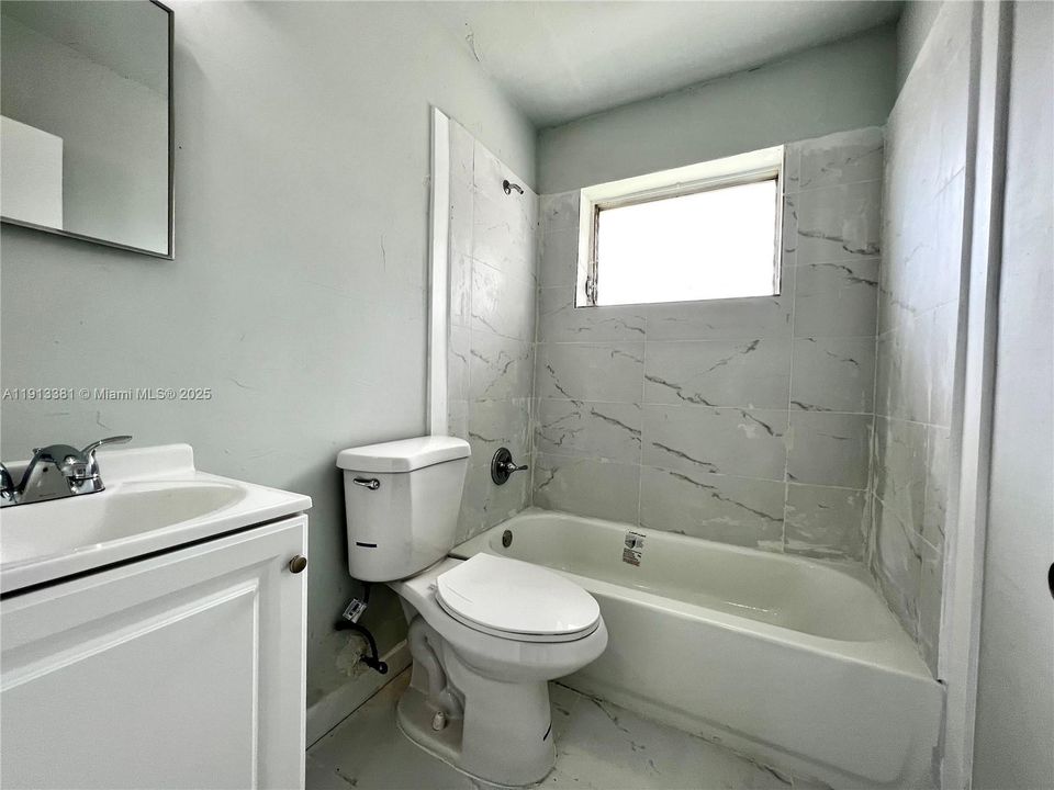 Active With Contract: $1,750 (2 beds, 1 baths, 0 Square Feet)