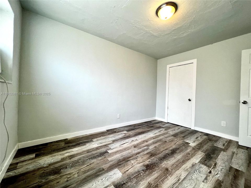 Active With Contract: $1,750 (2 beds, 1 baths, 0 Square Feet)