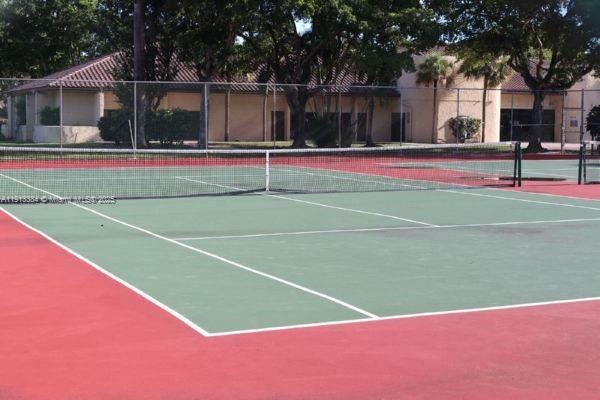 На продажу: $75,000 (2 спален, 2 ванн, 1160 Квадратных фут)