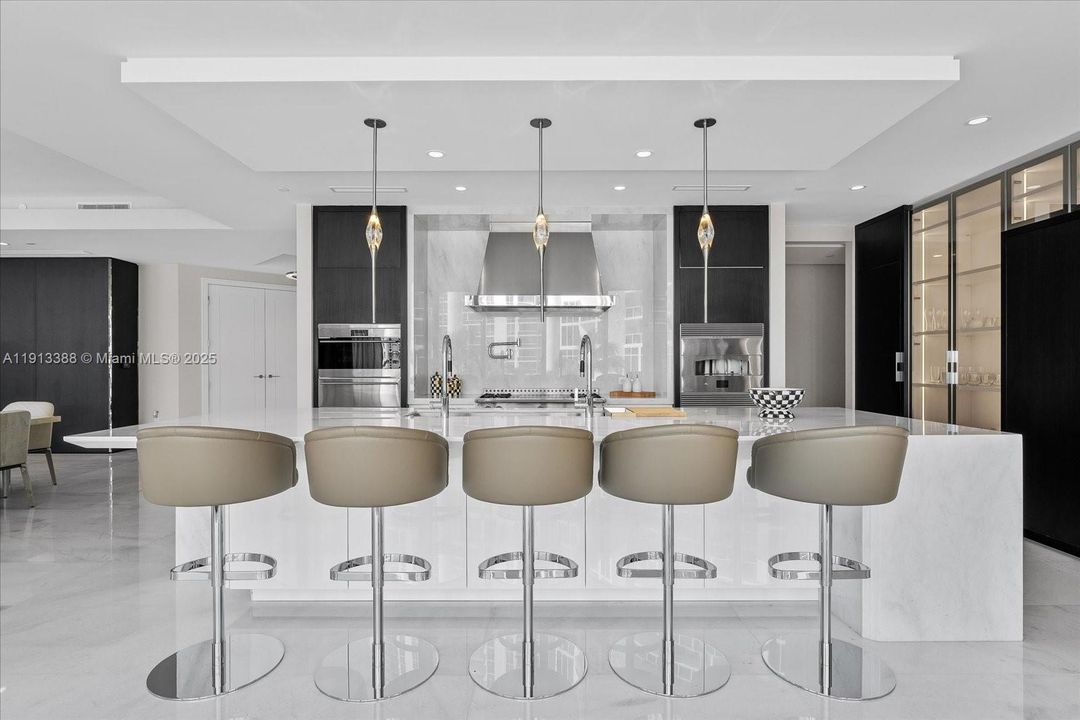 For Rent: $55,000 (4 beds, 5 baths, 3854 Square Feet)