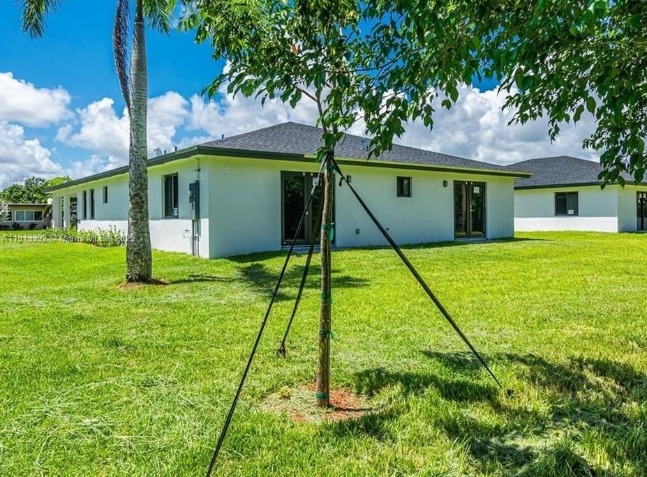 出租: $4,300 (4 贝兹, 3 浴室, 1802 平方英尺)