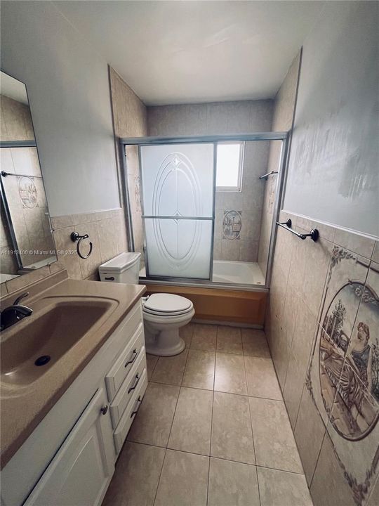 В аренду: $2,350 (3 спален, 2 ванн, 1069 Квадратных фут)