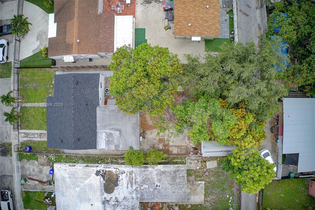 待售: $645,000 (4 贝兹, 2 浴室, 1530 平方英尺)