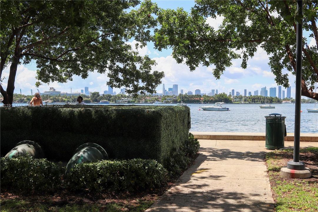 待售: $325,000 (1 贝兹, 1 浴室, 671 平方英尺)