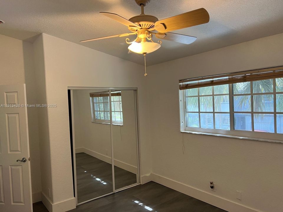 For Rent: $2,900 (3 beds, 2 baths, 1580 Square Feet)
