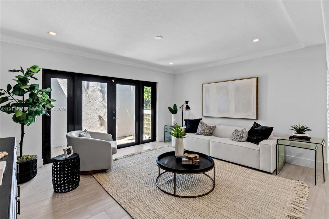 For Sale: $2,575,000 (5 beds, 4 baths, 3271 Square Feet)