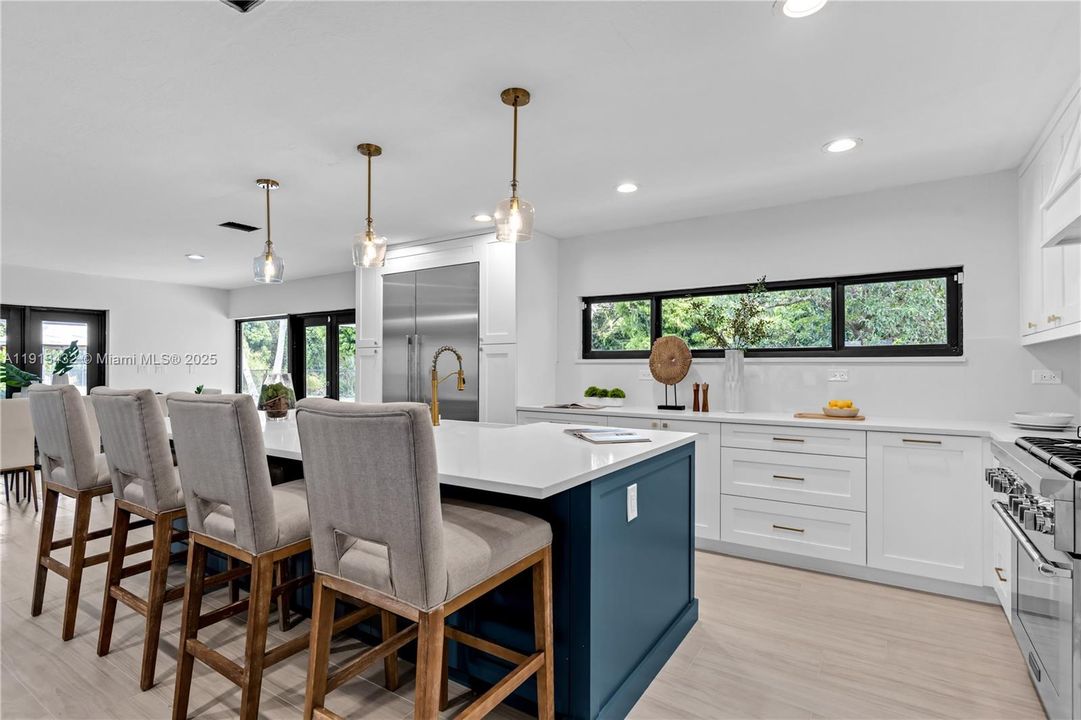 For Sale: $2,575,000 (5 beds, 4 baths, 3271 Square Feet)