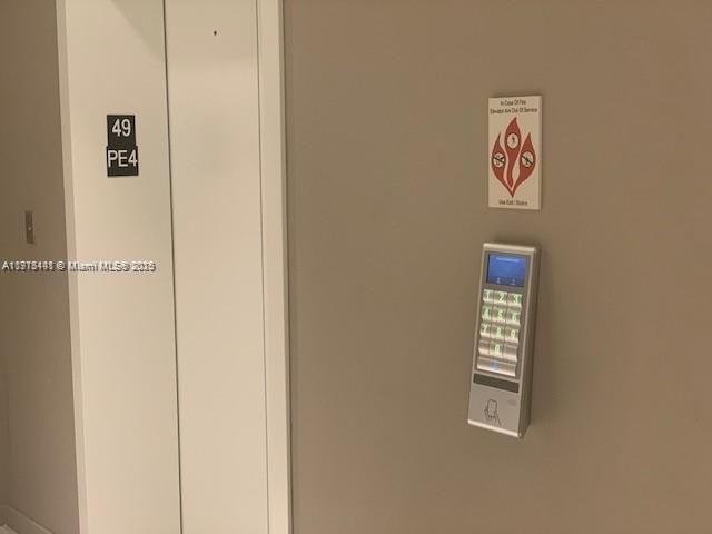 Под контрактом: $5,500 (1 спален, 1 ванн, 870 Квадратных фут)