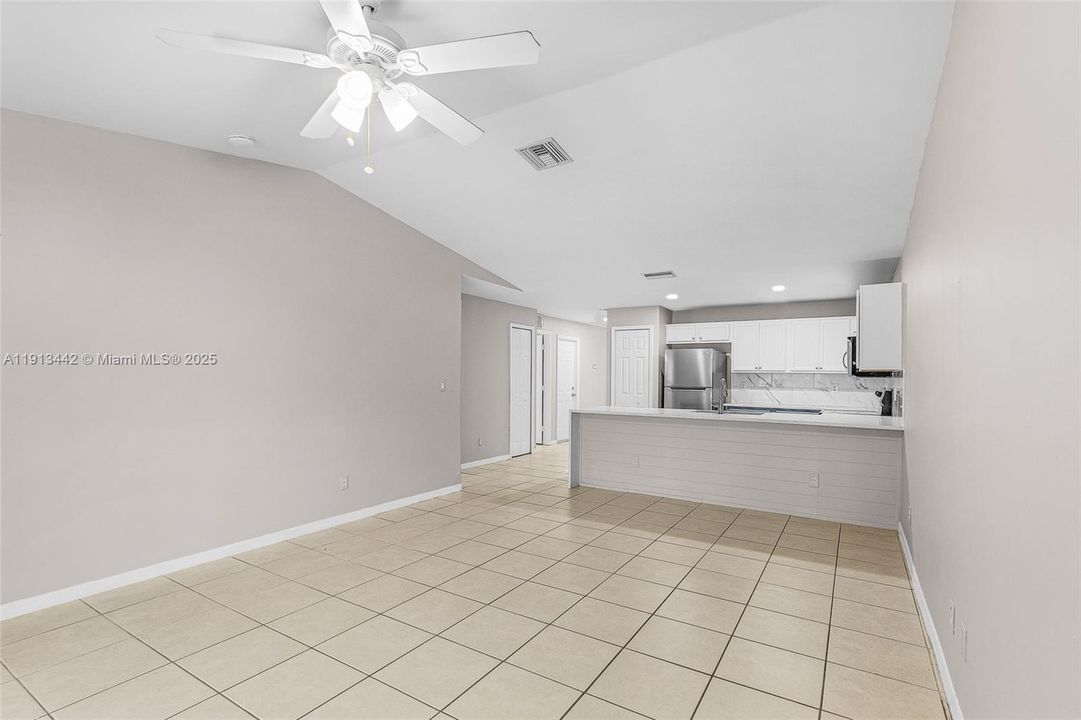 For Rent: $2,100 (3 beds, 2 baths, 0 Square Feet)