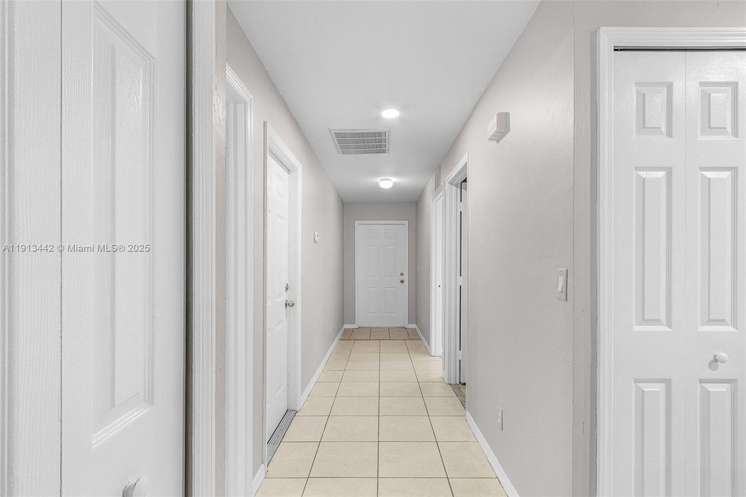 For Rent: $2,100 (3 beds, 2 baths, 0 Square Feet)