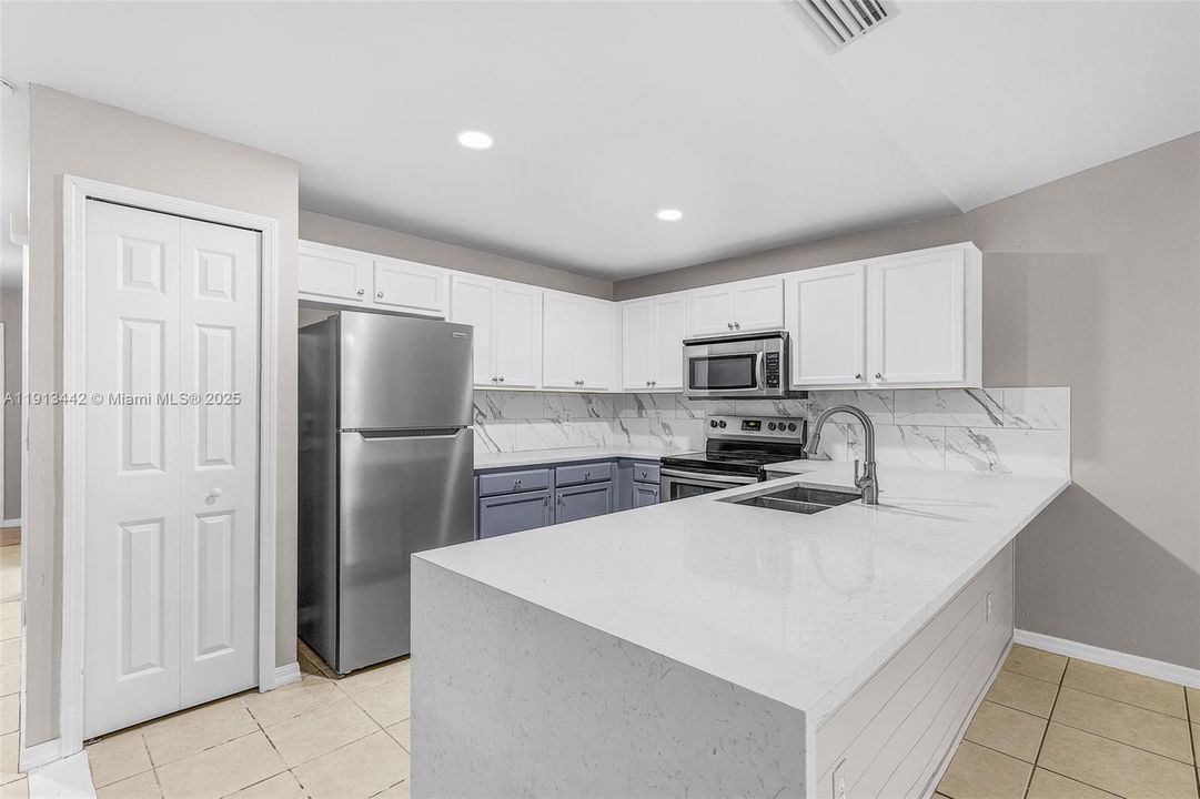 For Rent: $2,100 (3 beds, 2 baths, 0 Square Feet)