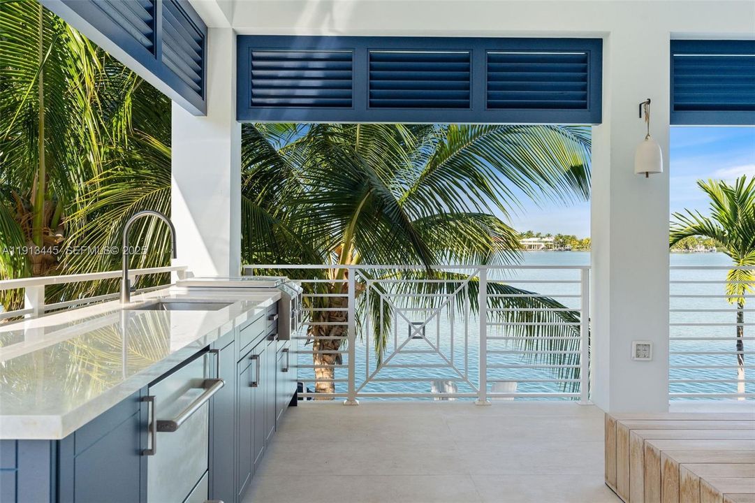 Out Door Kitchen primed for al fresco dining.
