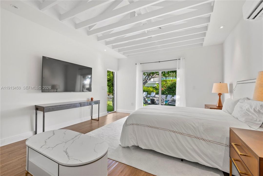 En Venta: $6,750,000 (5 camas, 4 baños, 3741 Pies cuadrados)
