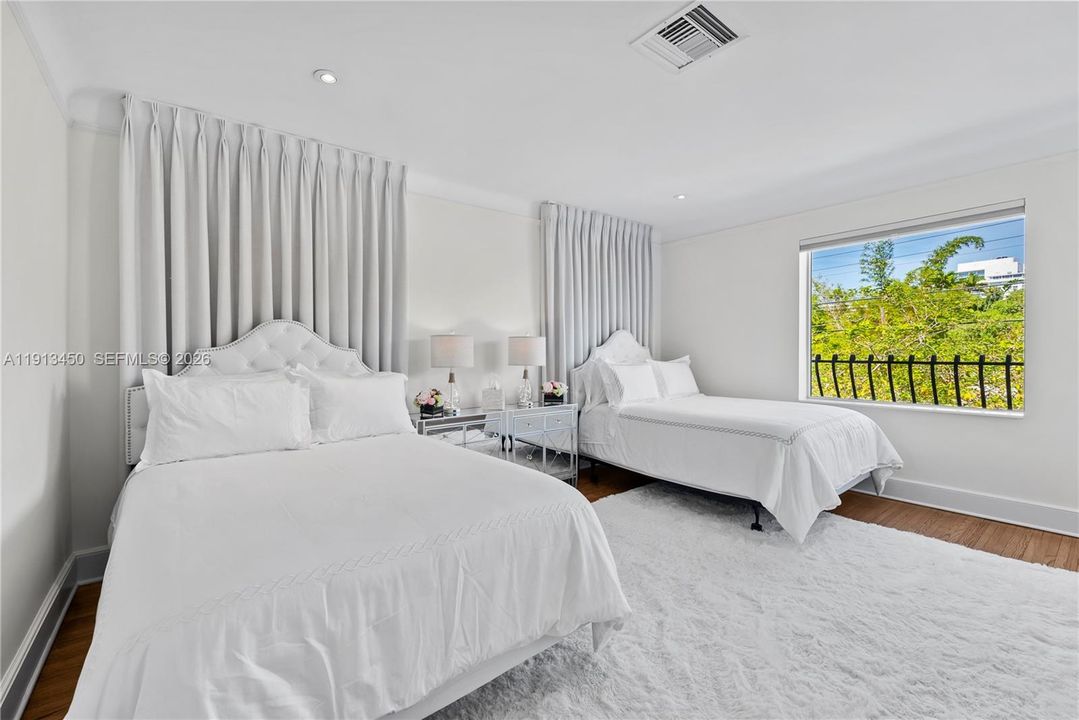 En Venta: $6,750,000 (5 camas, 4 baños, 3741 Pies cuadrados)