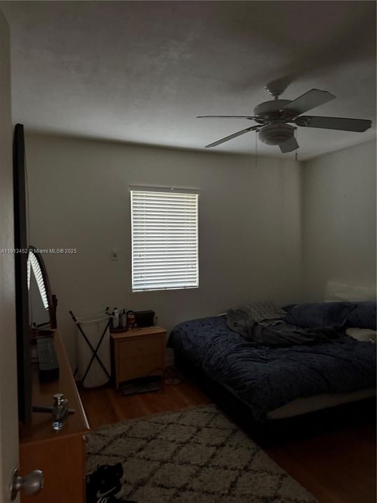 En Venta: $829,000 (4 camas, 3 baños, 1571 Pies cuadrados)