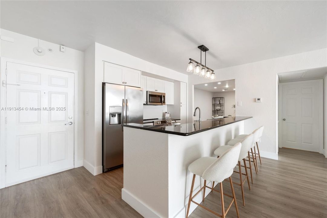 На продажу: $375,000 (1 спален, 1 ванн, 950 Квадратных фут)