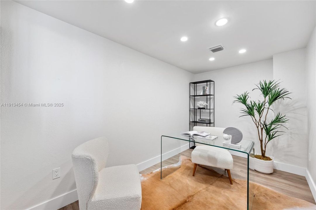 На продажу: $375,000 (1 спален, 1 ванн, 950 Квадратных фут)