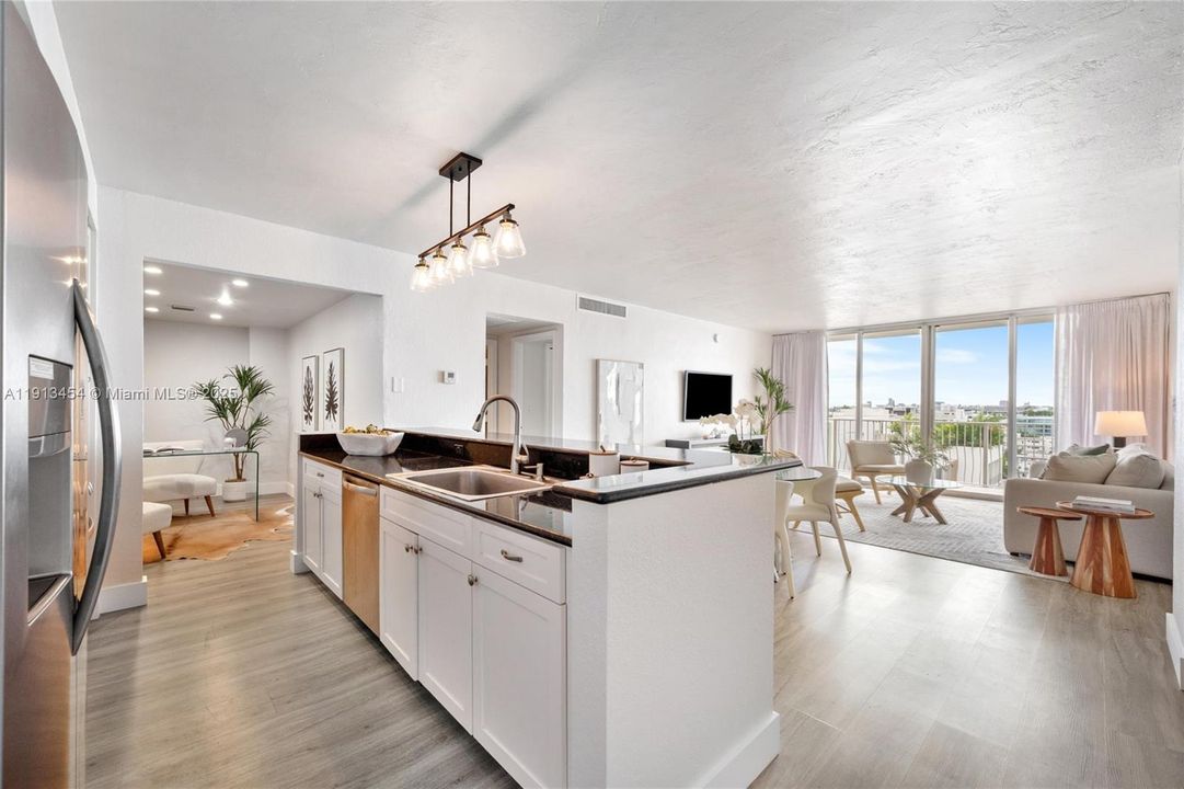 На продажу: $375,000 (1 спален, 1 ванн, 950 Квадратных фут)