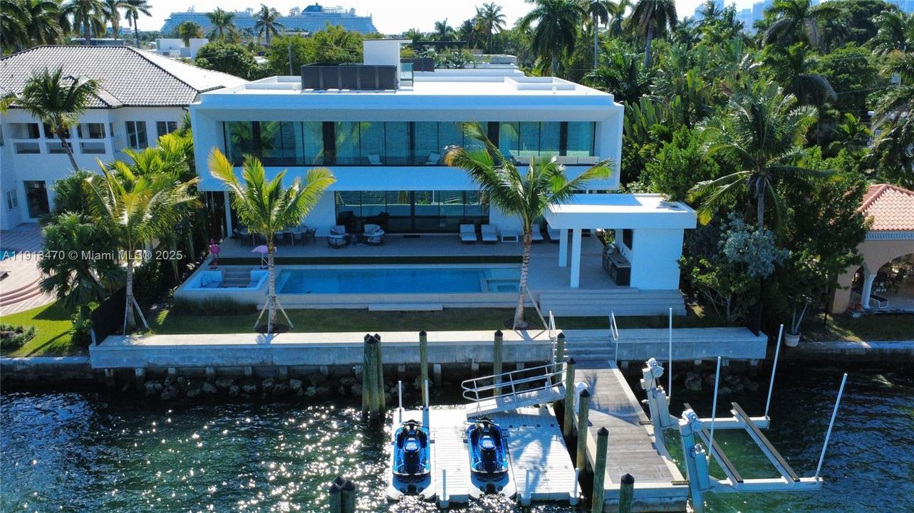 For Sale: $42,000,000 (6 beds, 7 baths, 7869 Square Feet)