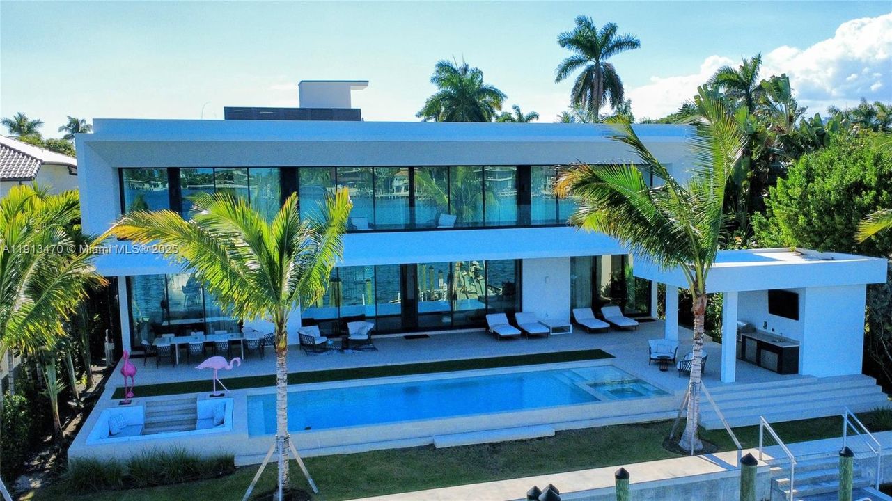 For Sale: $42,000,000 (6 beds, 7 baths, 7869 Square Feet)