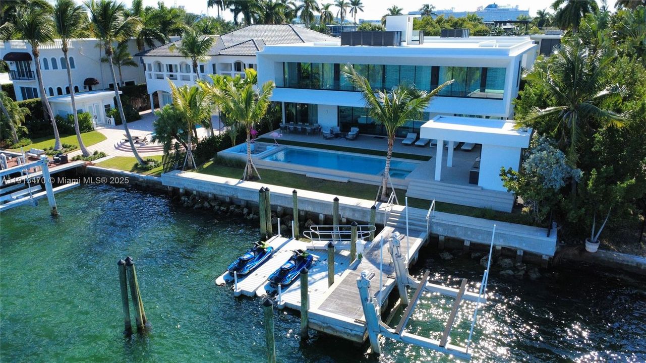 For Sale: $42,000,000 (6 beds, 7 baths, 7869 Square Feet)