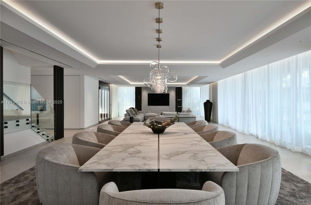 For Sale: $42,000,000 (6 beds, 7 baths, 7869 Square Feet)