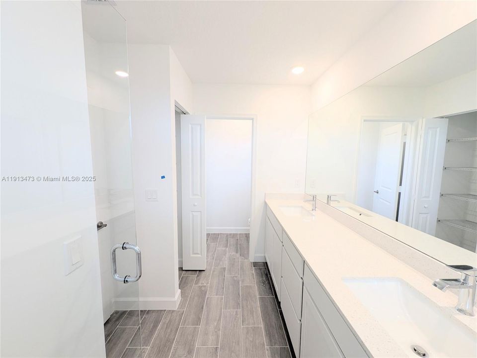 For Rent: $3,800 (4 beds, 3 baths, 0 Square Feet)