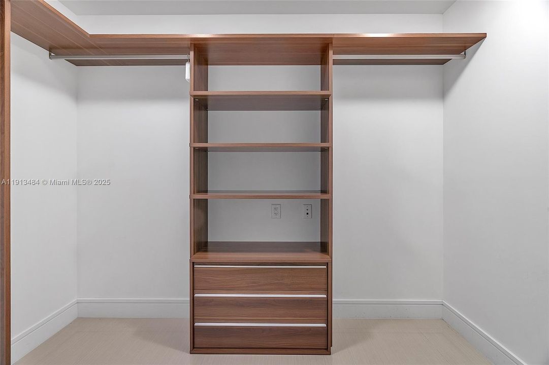 En Renta: $11,000 (3 camas, 5 baños, 2238 Pies cuadrados)