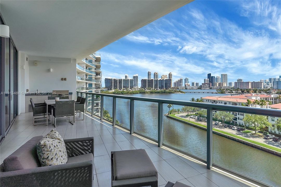 En Renta: $11,000 (3 camas, 5 baños, 2238 Pies cuadrados)