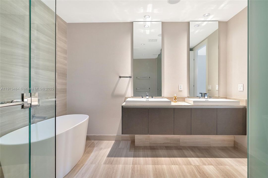 En Renta: $11,000 (3 camas, 5 baños, 2238 Pies cuadrados)