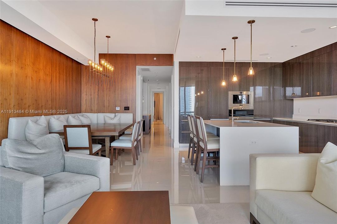 En Renta: $11,000 (3 camas, 5 baños, 2238 Pies cuadrados)