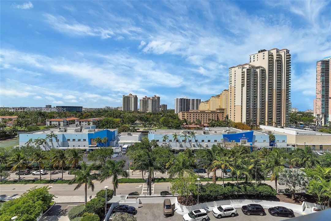 En Renta: $11,000 (3 camas, 5 baños, 2238 Pies cuadrados)