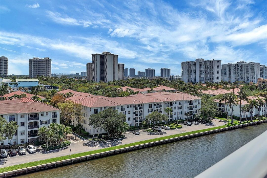 En Renta: $11,000 (3 camas, 5 baños, 2238 Pies cuadrados)