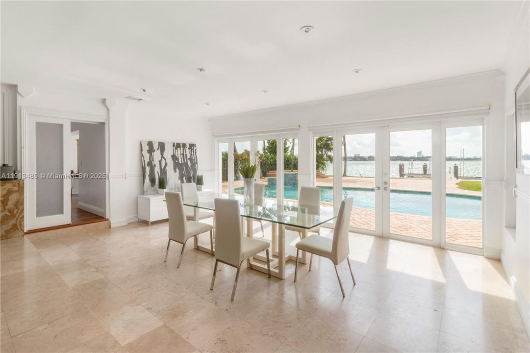 For Rent: $14,500 (4 beds, 3 baths, 3135 Square Feet)